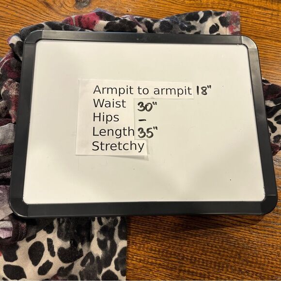 Floral and Leopard Print Long Sleeve sweater Dress size medium - Picture 9 of 13